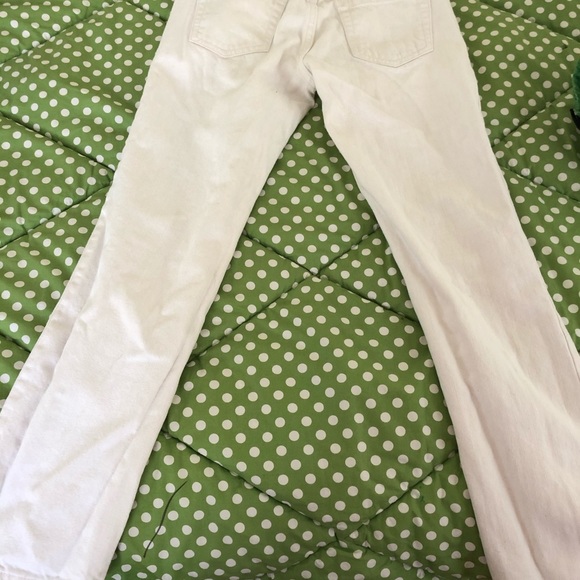 Slim Fit Old Navy White Jeans - Picture 3 of 3